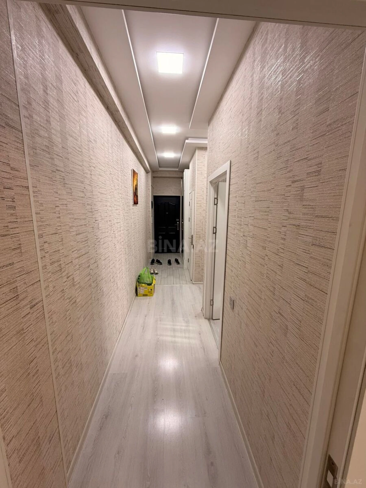 Kirayə verilir 2 otaqlı mənzil 68 m²
