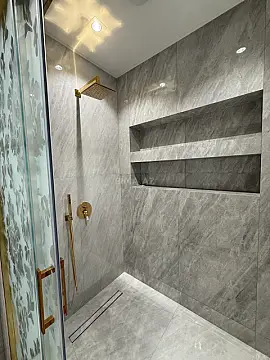 Satılır 3 otaqlı mənzil 145 m²