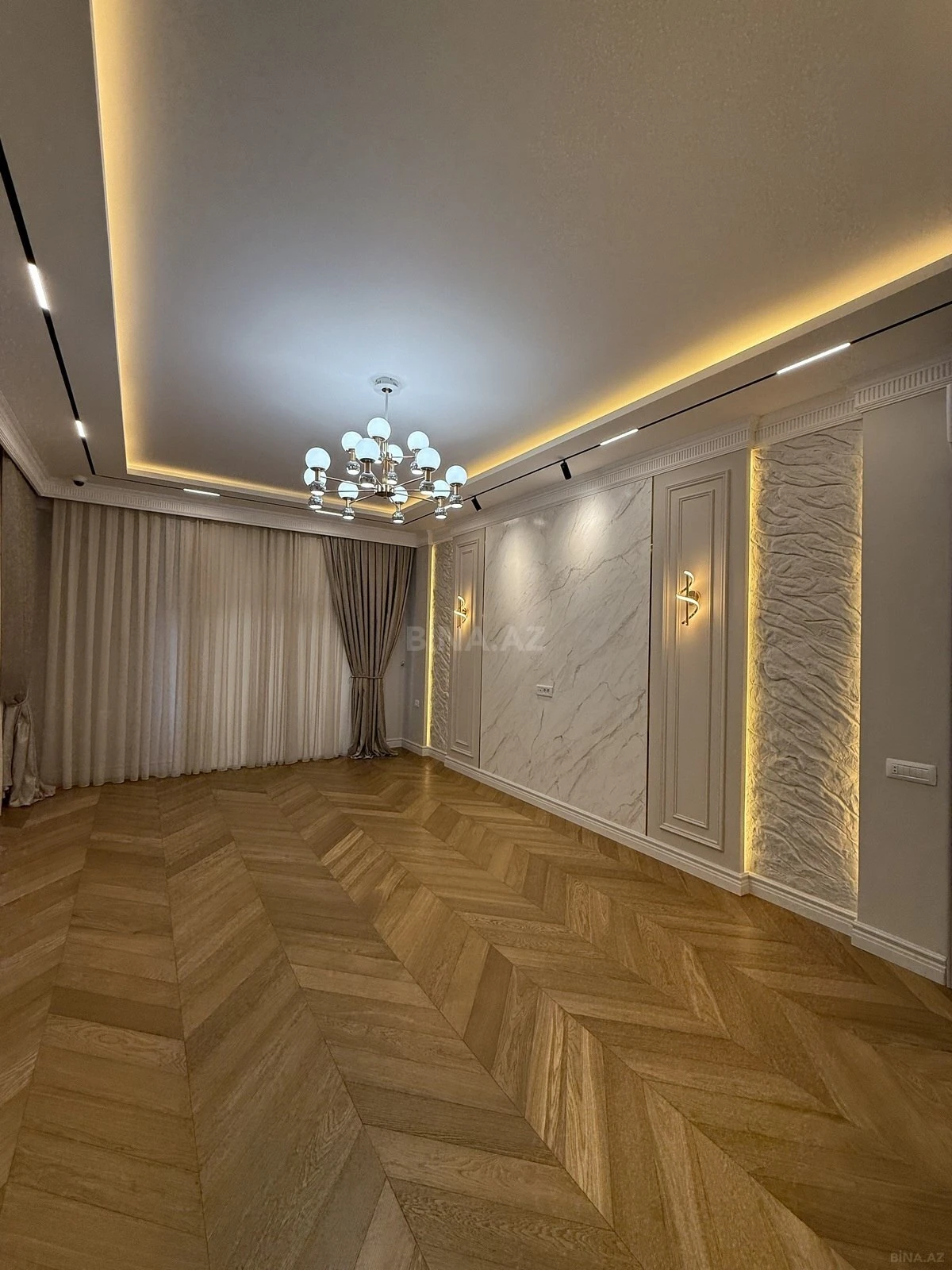 Satılır 3 otaqlı mənzil 145 m²