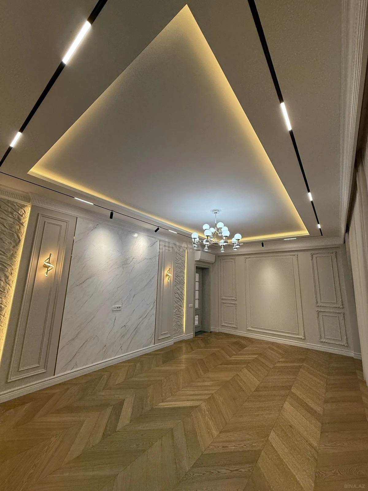 Satılır 3 otaqlı mənzil 145 m²