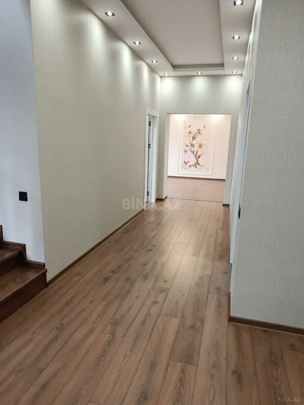 Satılır 4 otaqlı həyət evi 190 m²