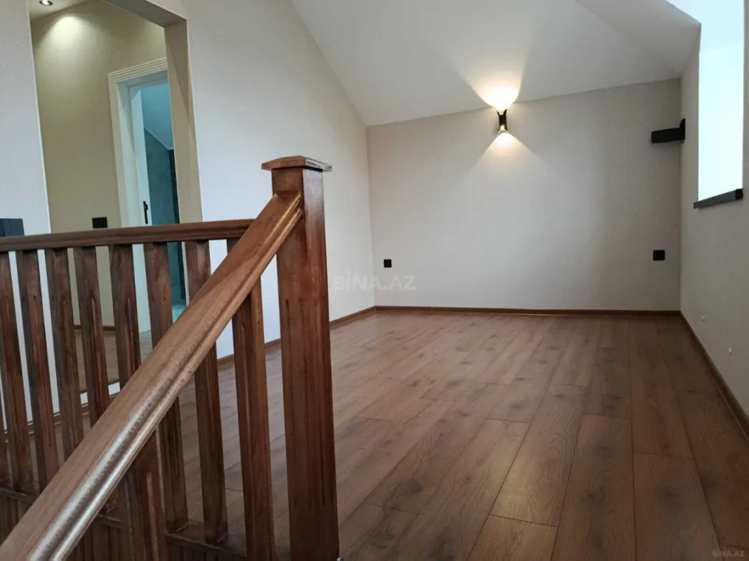Satılır 4 otaqlı həyət evi 190 m²
