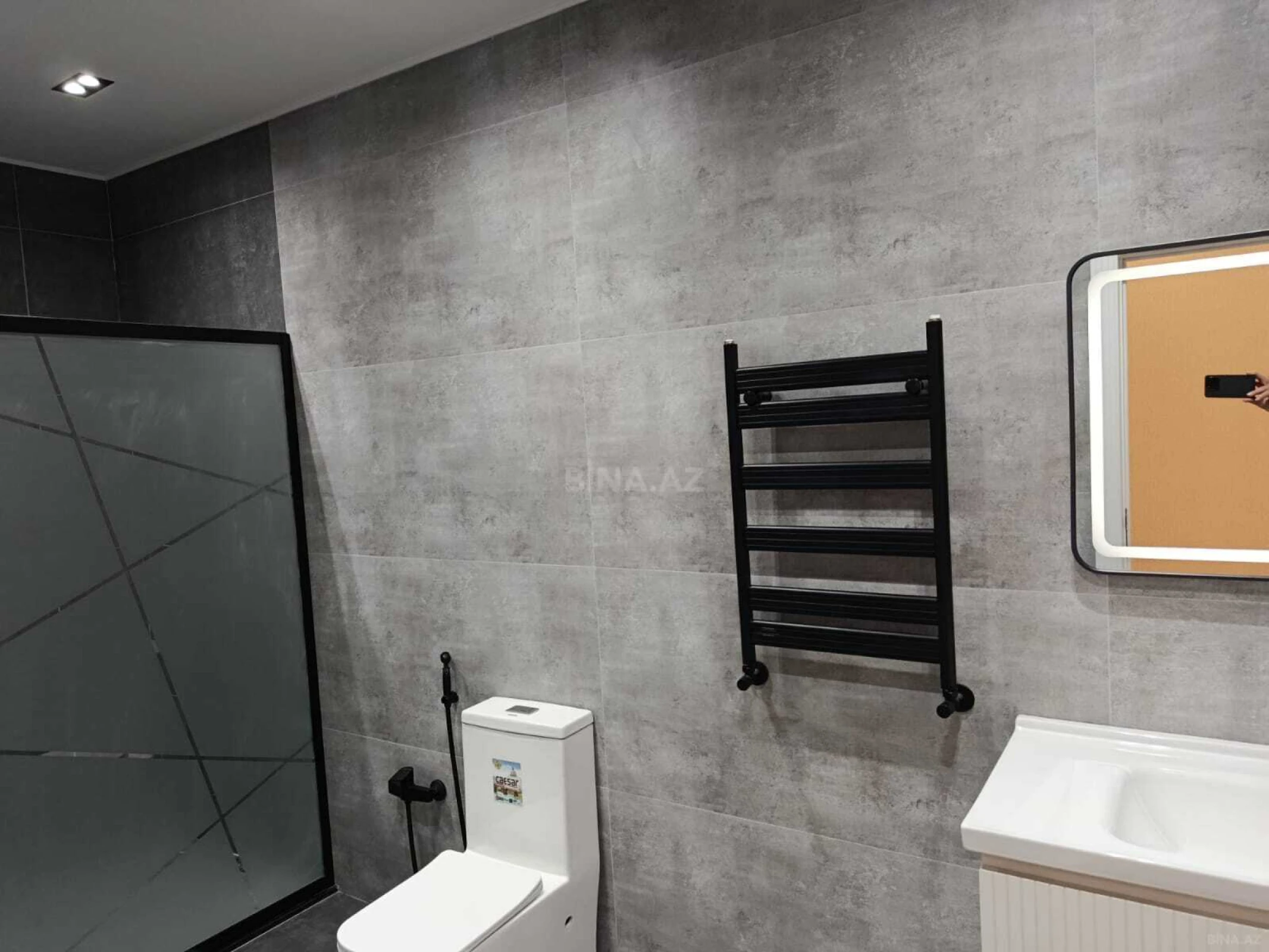 Satılır 4 otaqlı həyət evi 190 m²