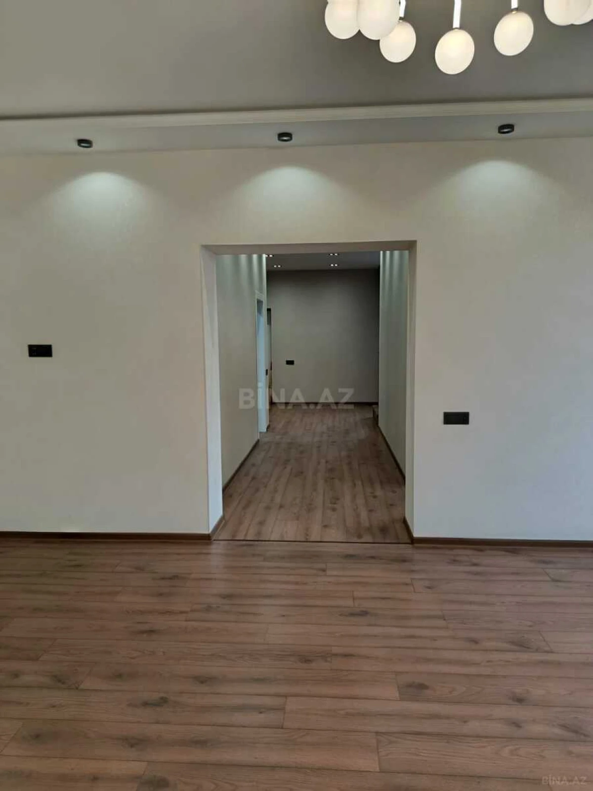 Satılır 4 otaqlı həyət evi 190 m²