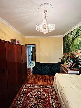 Satılır 4 otaqlı mənzil 85 m²