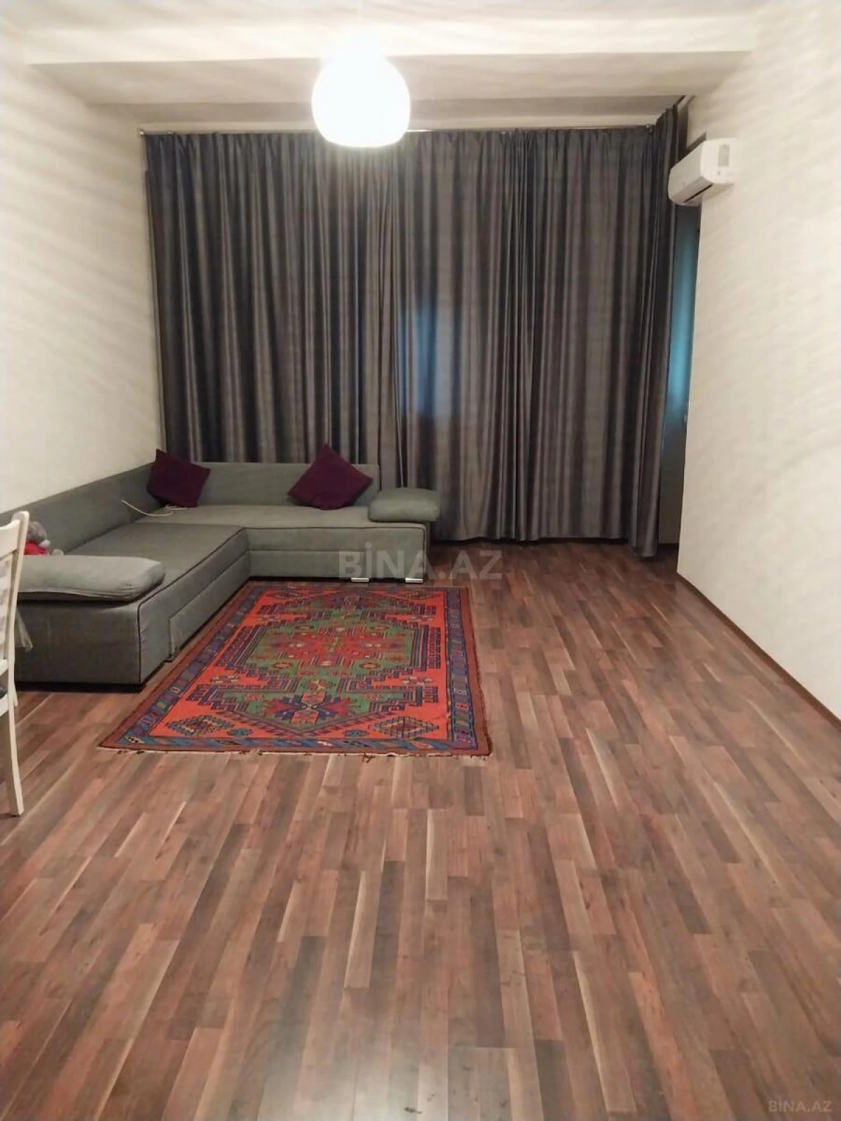 Kirayə verilir 2 otaqlı mənzil 80 m²