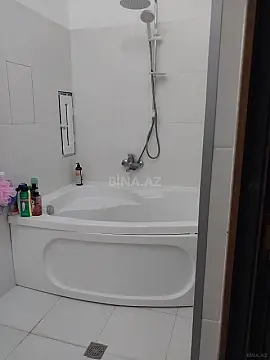 Kirayə verilir 2 otaqlı mənzil 80 m²