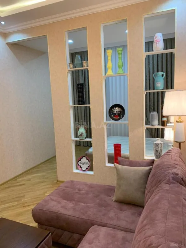 Kirayə verilir 1 otaqlı mənzil 55 m²