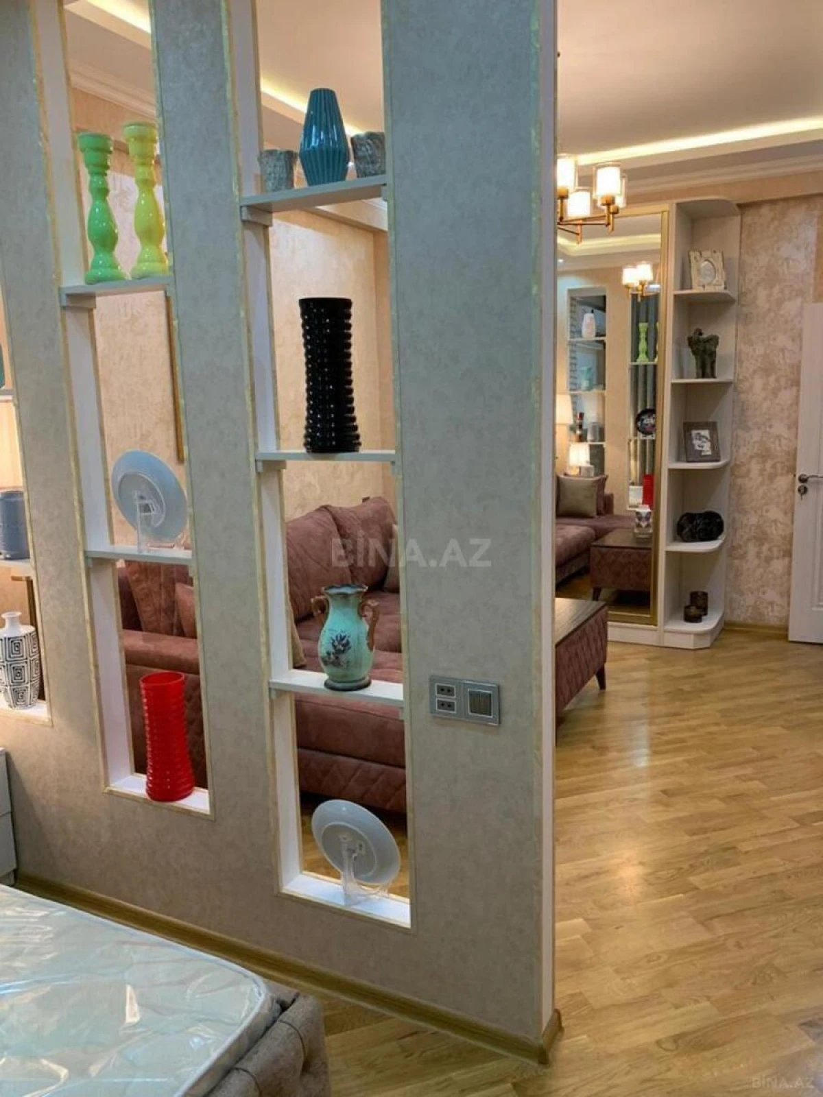 Kirayə verilir 1 otaqlı mənzil 55 m²