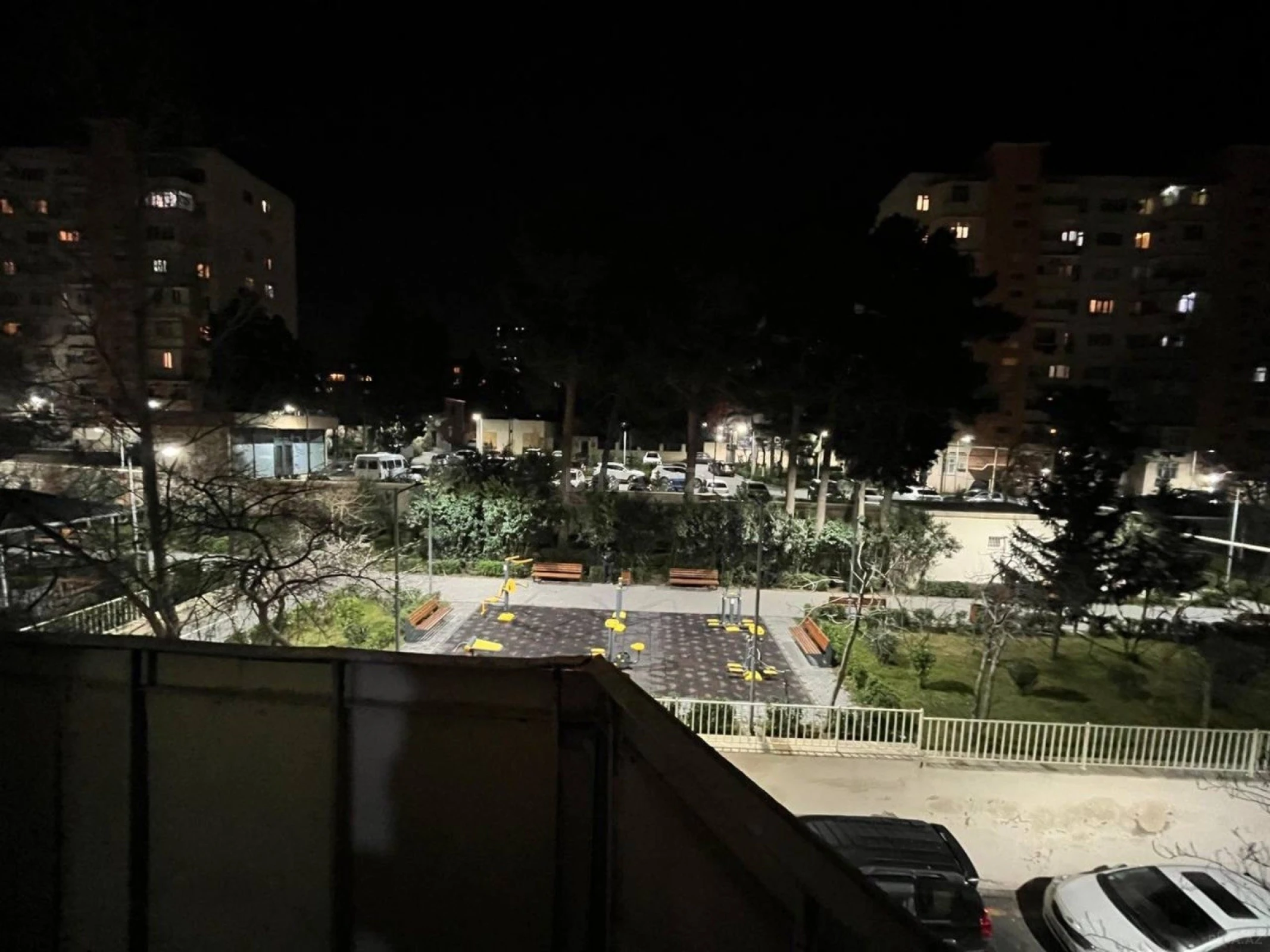 Satılır 4 otaqlı mənzil 78.2 m²