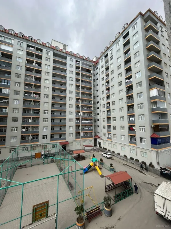 Satılır 4 otaqlı mənzil 84.5 m²