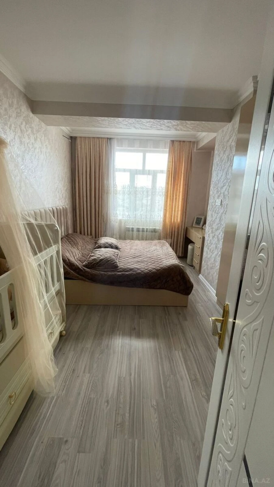 Satılır 4 otaqlı mənzil 84.5 m²