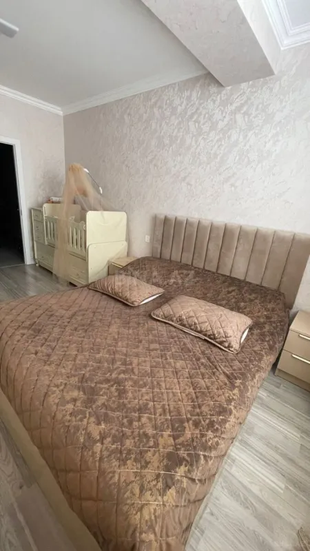 Satılır 4 otaqlı mənzil 84.5 m²