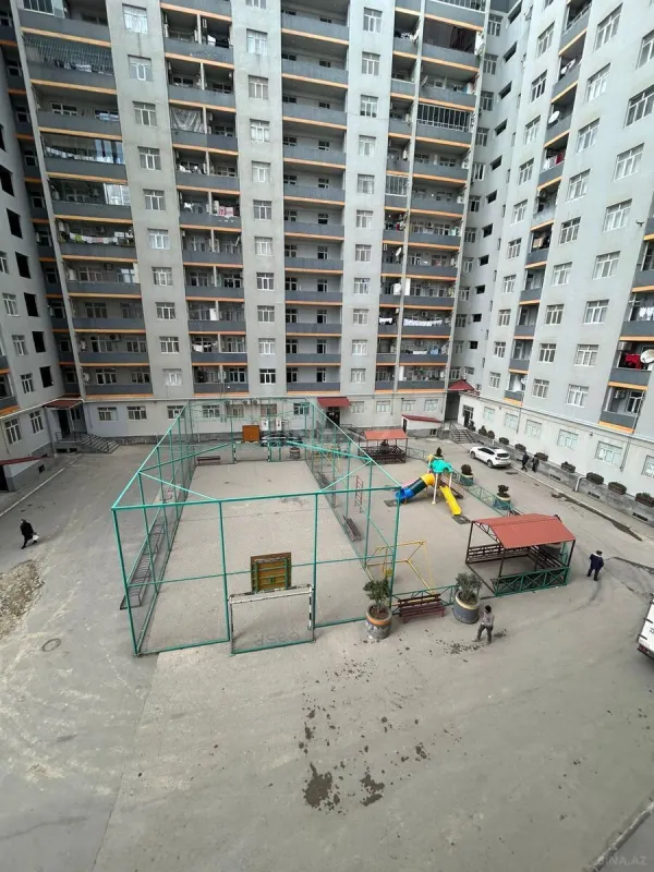 Satılır 4 otaqlı mənzil 84.5 m²