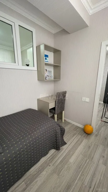 Satılır 4 otaqlı mənzil 84.5 m²