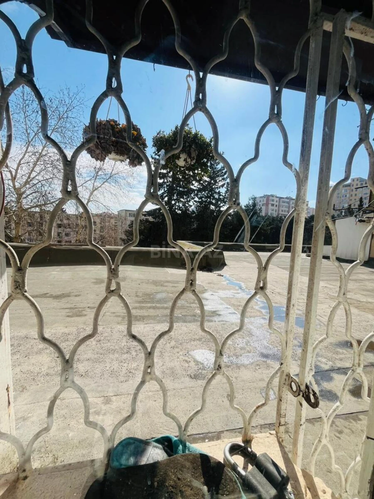 Satılır 4 otaqlı mənzil 90 m²