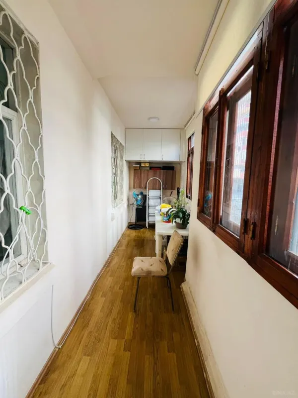 Satılır 4 otaqlı mənzil 90 m²