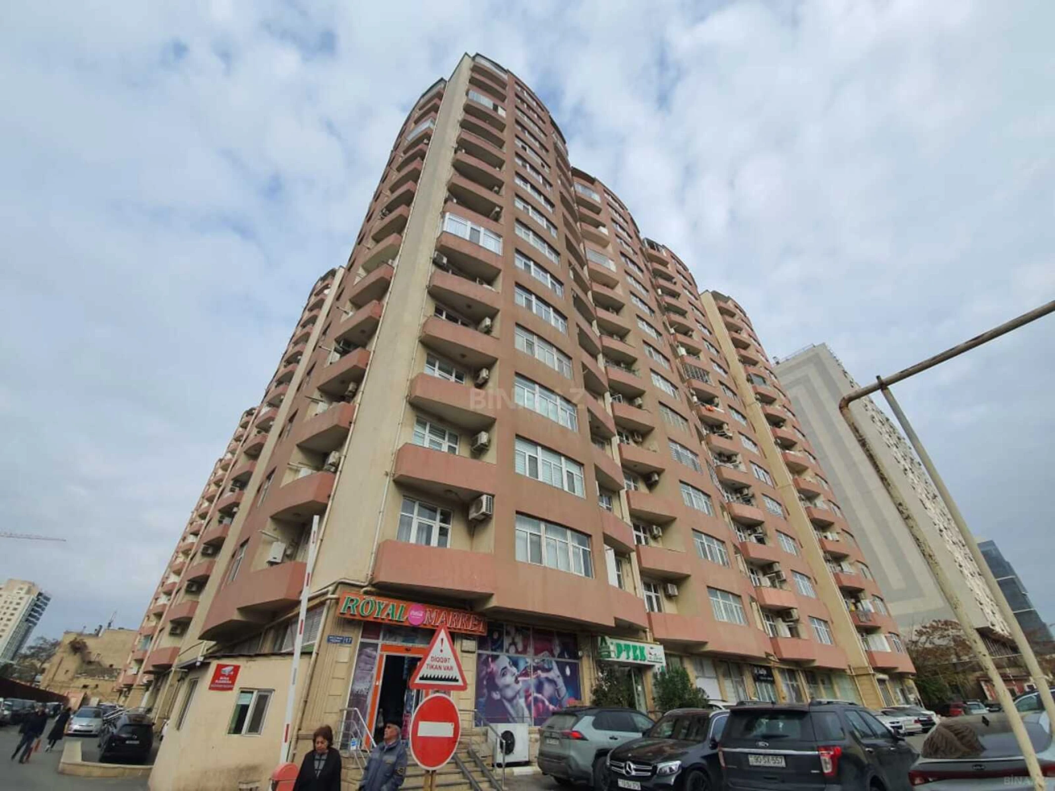 Kirayə verilir 1 otaqlı mənzil 55 m²