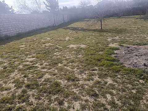 Satılır torpaq sahəsi 12 m²