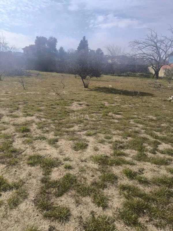 Satılır torpaq sahəsi 12 m²