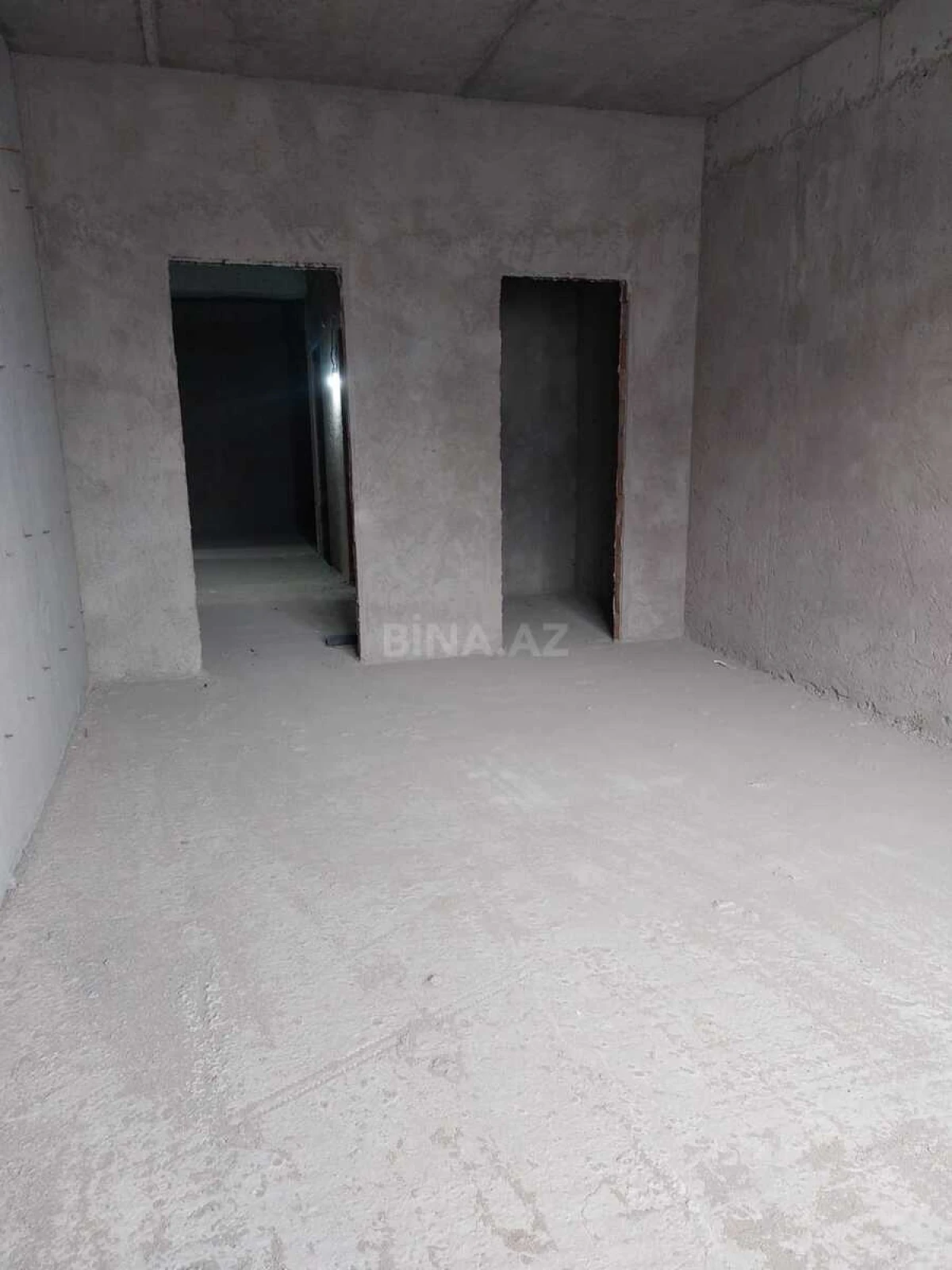 Satılır 4 otaqlı mənzil 170 m²