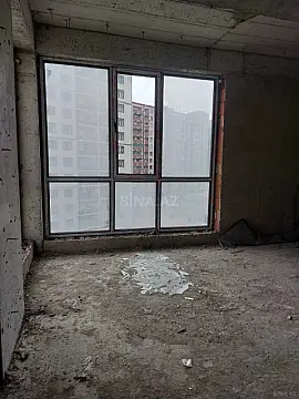 Satılır 4 otaqlı mənzil 170 m²