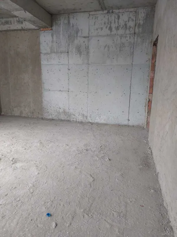 Satılır 4 otaqlı mənzil 170 m²