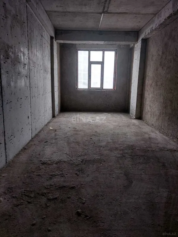 Satılır 4 otaqlı mənzil 170 m²