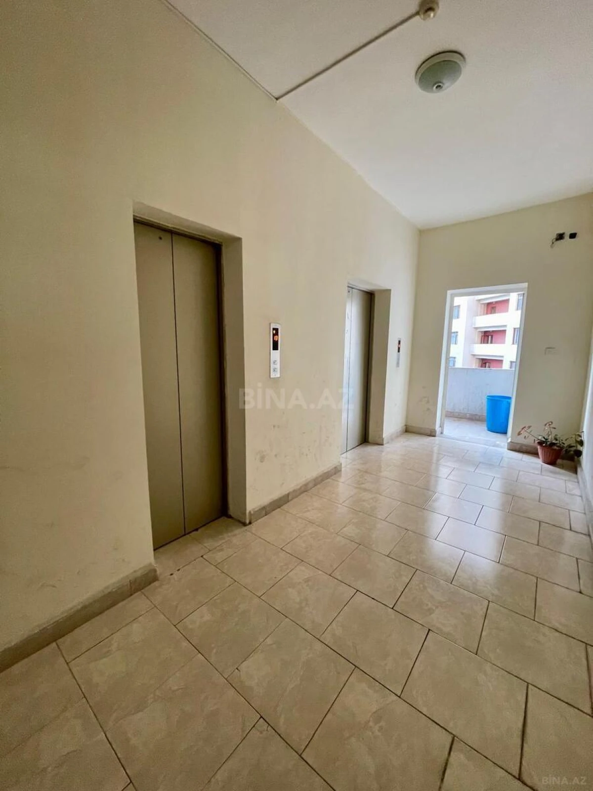 Kirayə verilir 3 otaqlı mənzil 100 m²