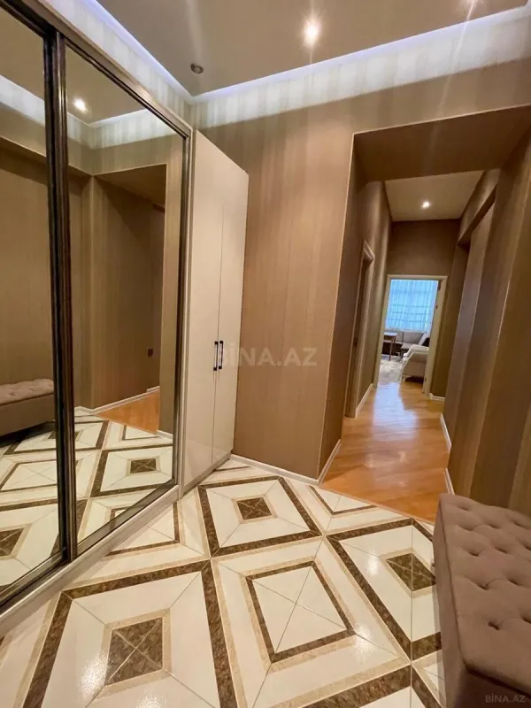 Kirayə verilir 3 otaqlı mənzil 100 m²