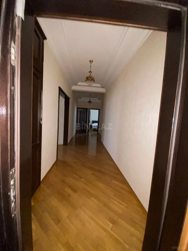 Satılır 3 otaqlı mənzil 115 m²