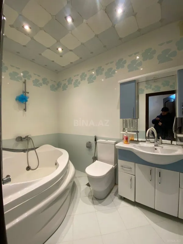 Satılır 3 otaqlı mənzil 115 m²