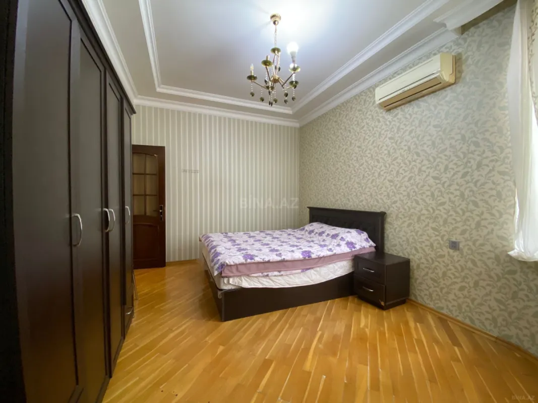 Satılır 3 otaqlı mənzil 115 m²