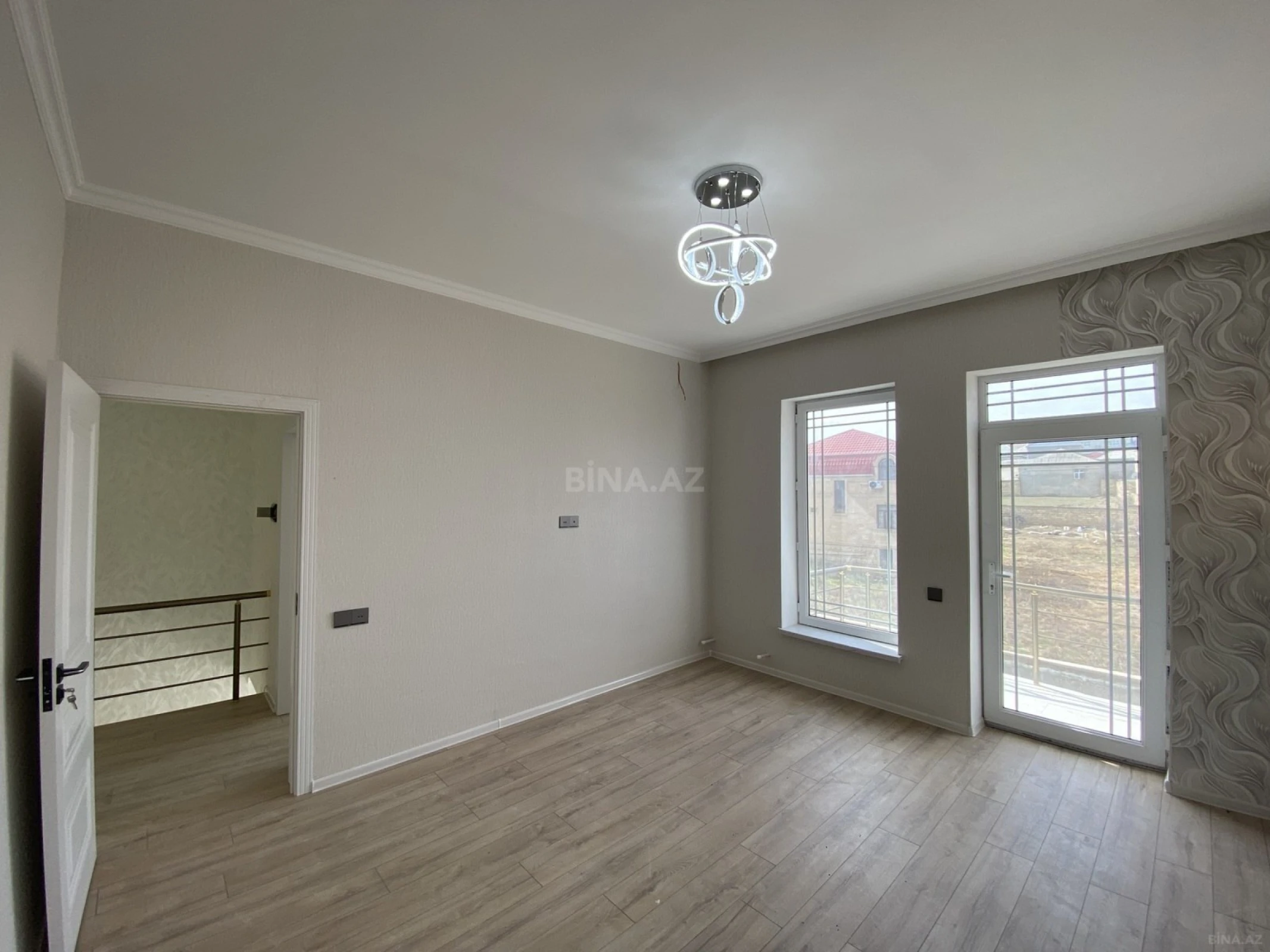 Satılır 4 otaqlı həyət evi 140 m²