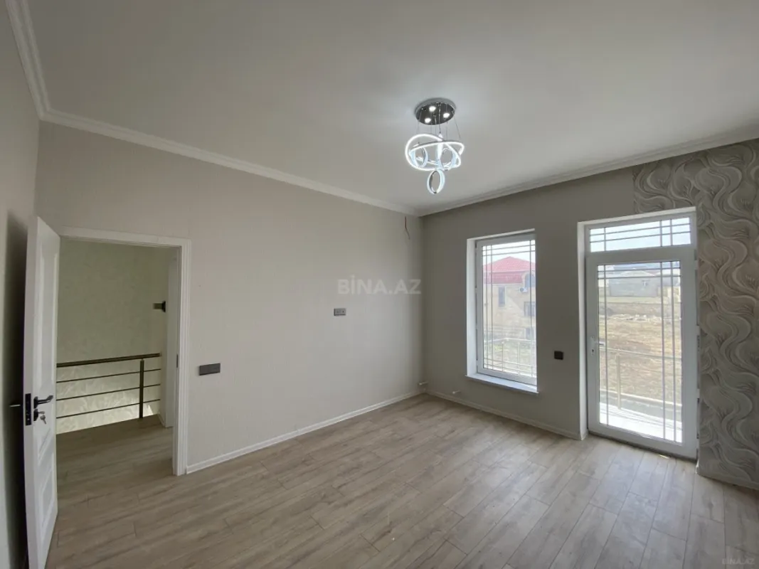 Satılır 4 otaqlı həyət evi 140 m²