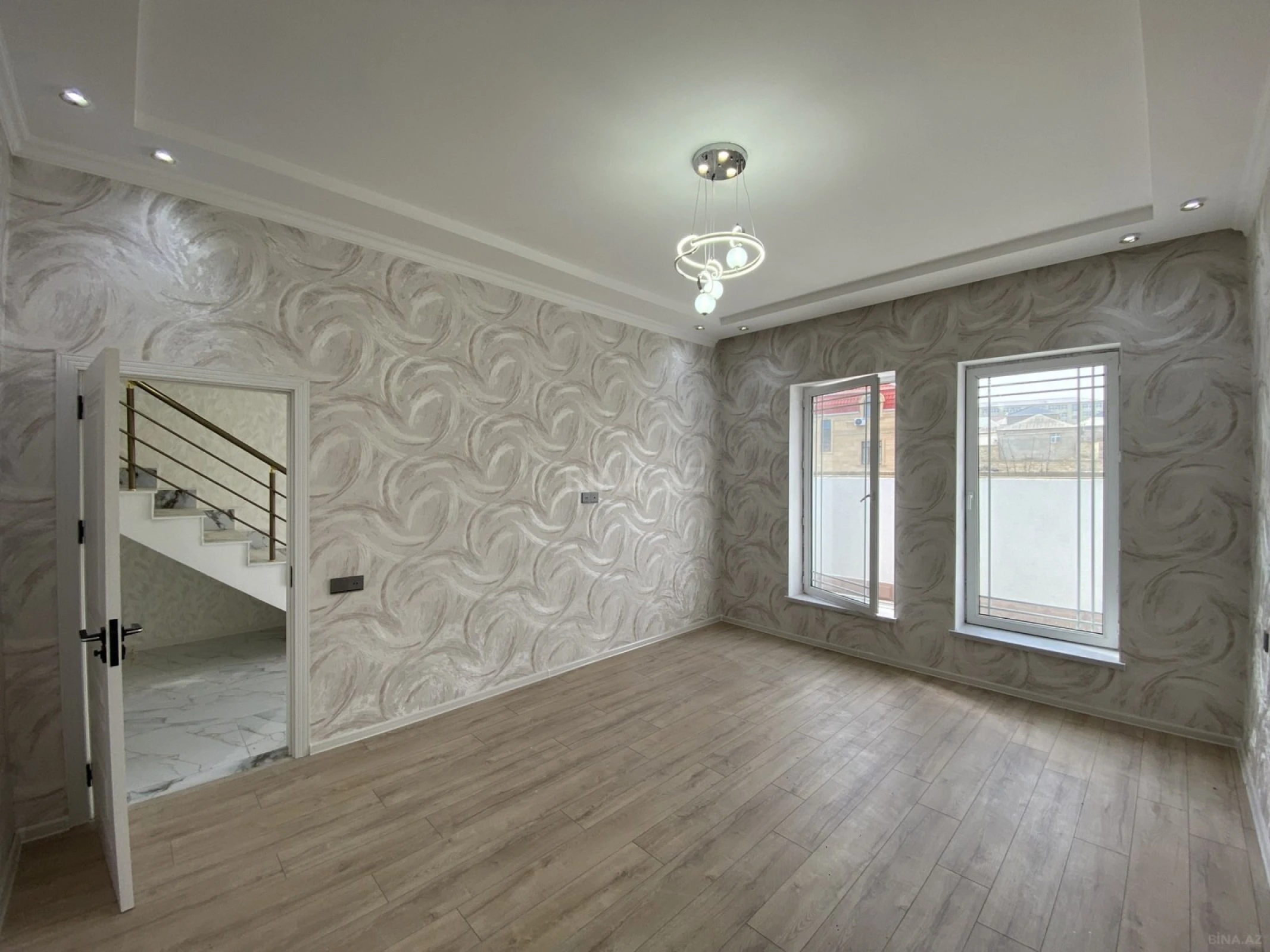 Satılır 4 otaqlı həyət evi 140 m²