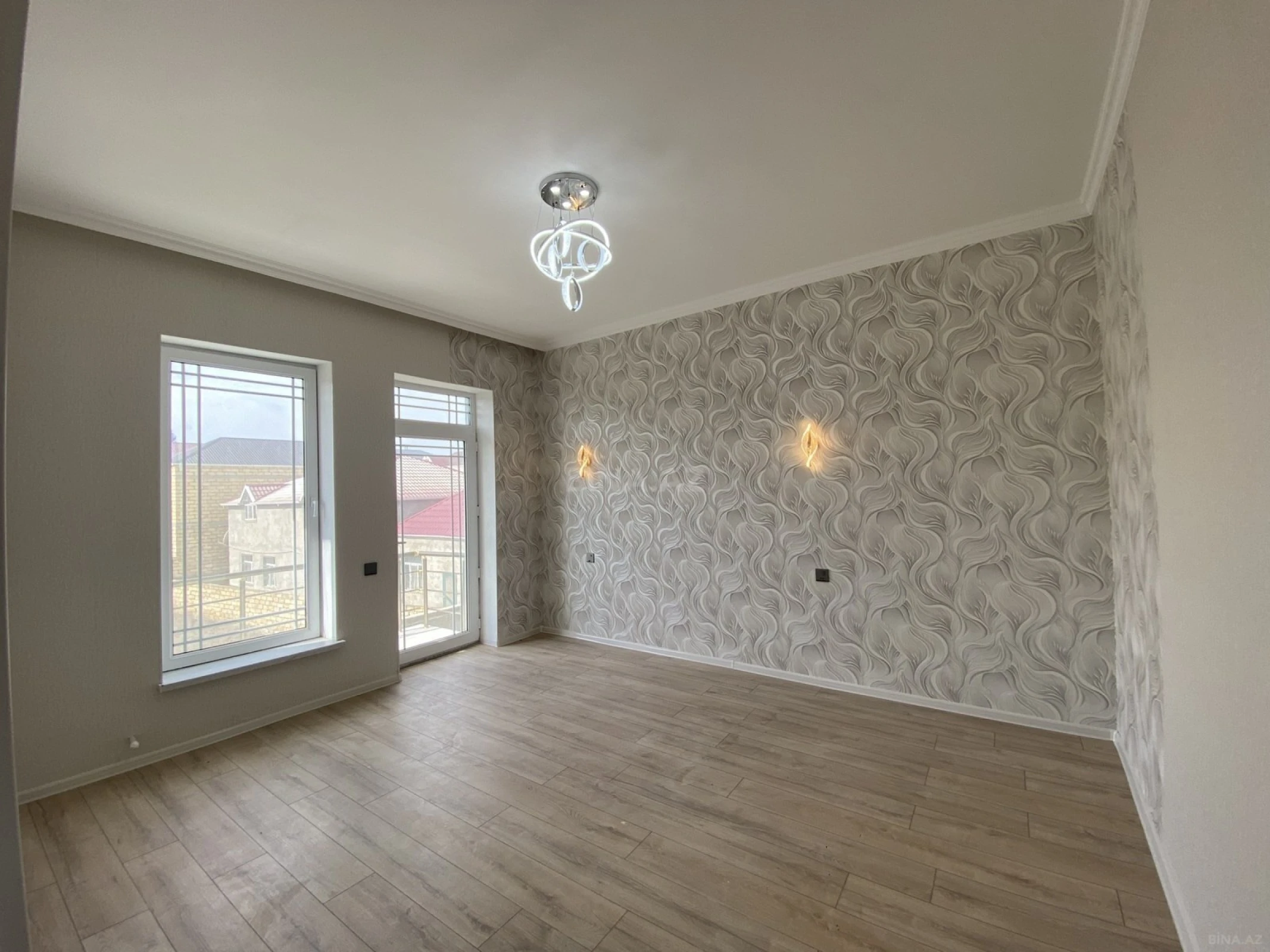 Satılır 4 otaqlı həyət evi 140 m²