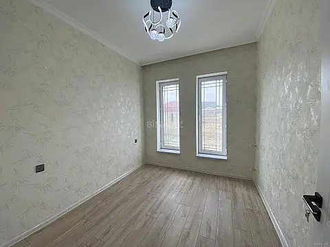 Satılır 4 otaqlı həyət evi 140 m²