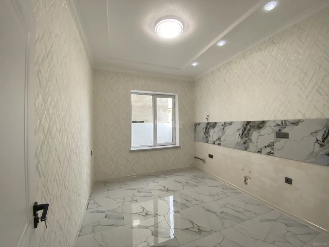 Satılır 4 otaqlı həyət evi 140 m²