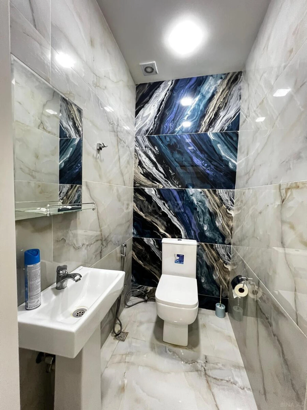 Satılır 2 otaqlı mənzil 87 m²