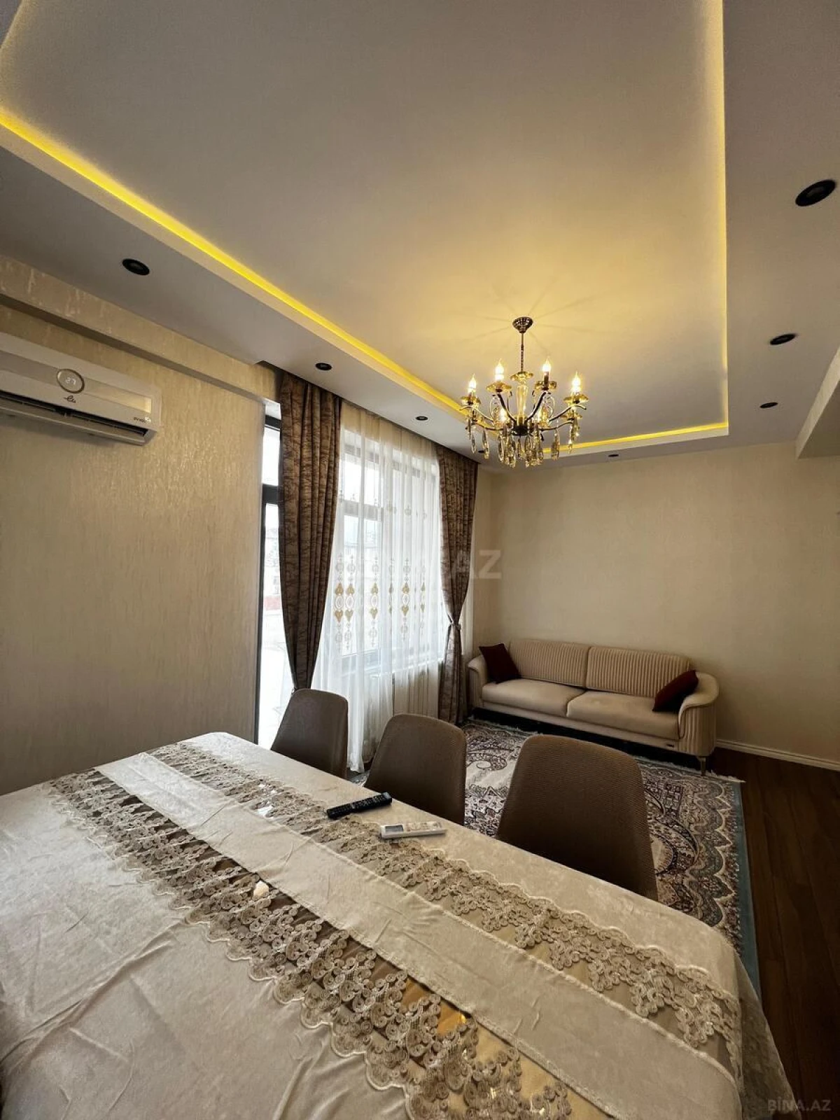 Satılır 2 otaqlı mənzil 87 m²