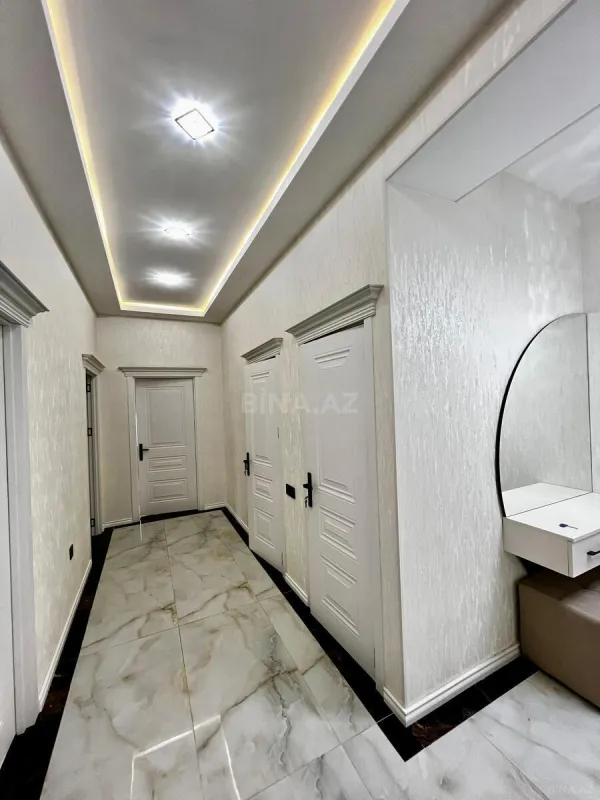 Satılır 2 otaqlı mənzil 87 m²