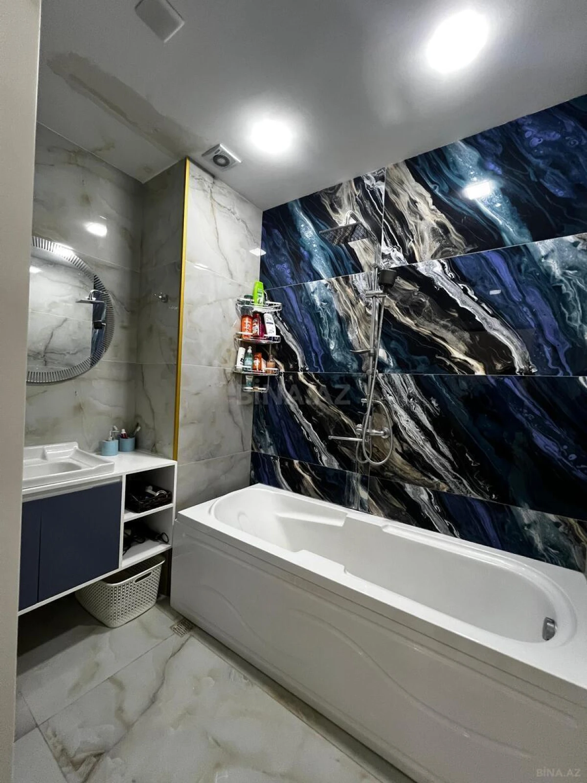 Satılır 2 otaqlı mənzil 87 m²