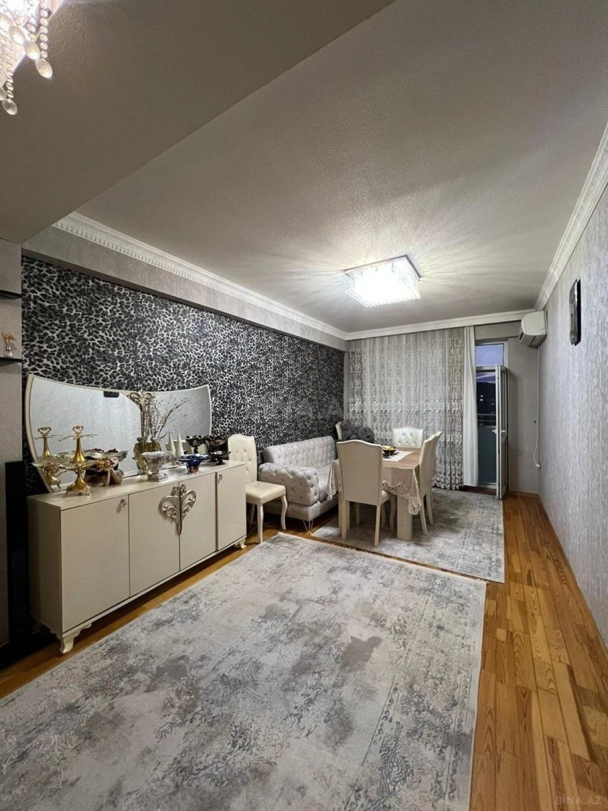 Satılır 2 otaqlı mənzil 55 m²