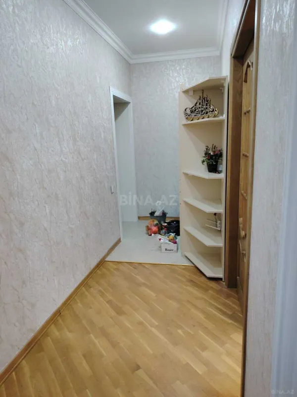 Kirayə verilir 2 otaqlı mənzil 95 m²