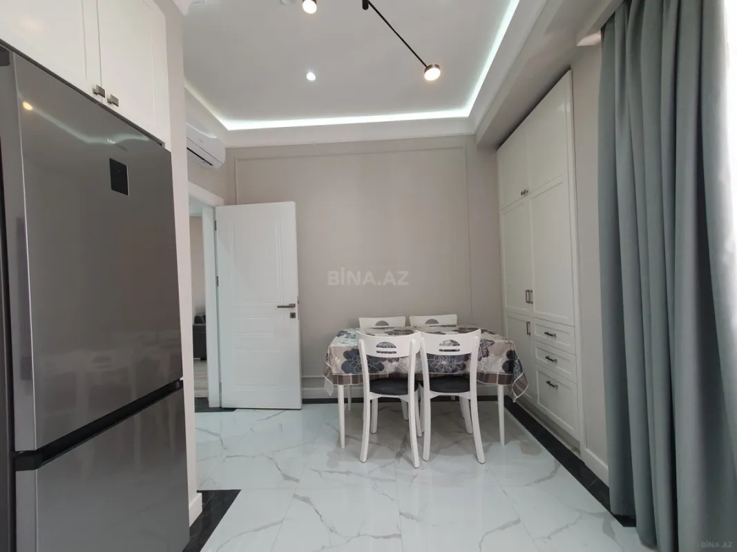 Kirayə verilir 3 otaqlı mənzil 124 m²