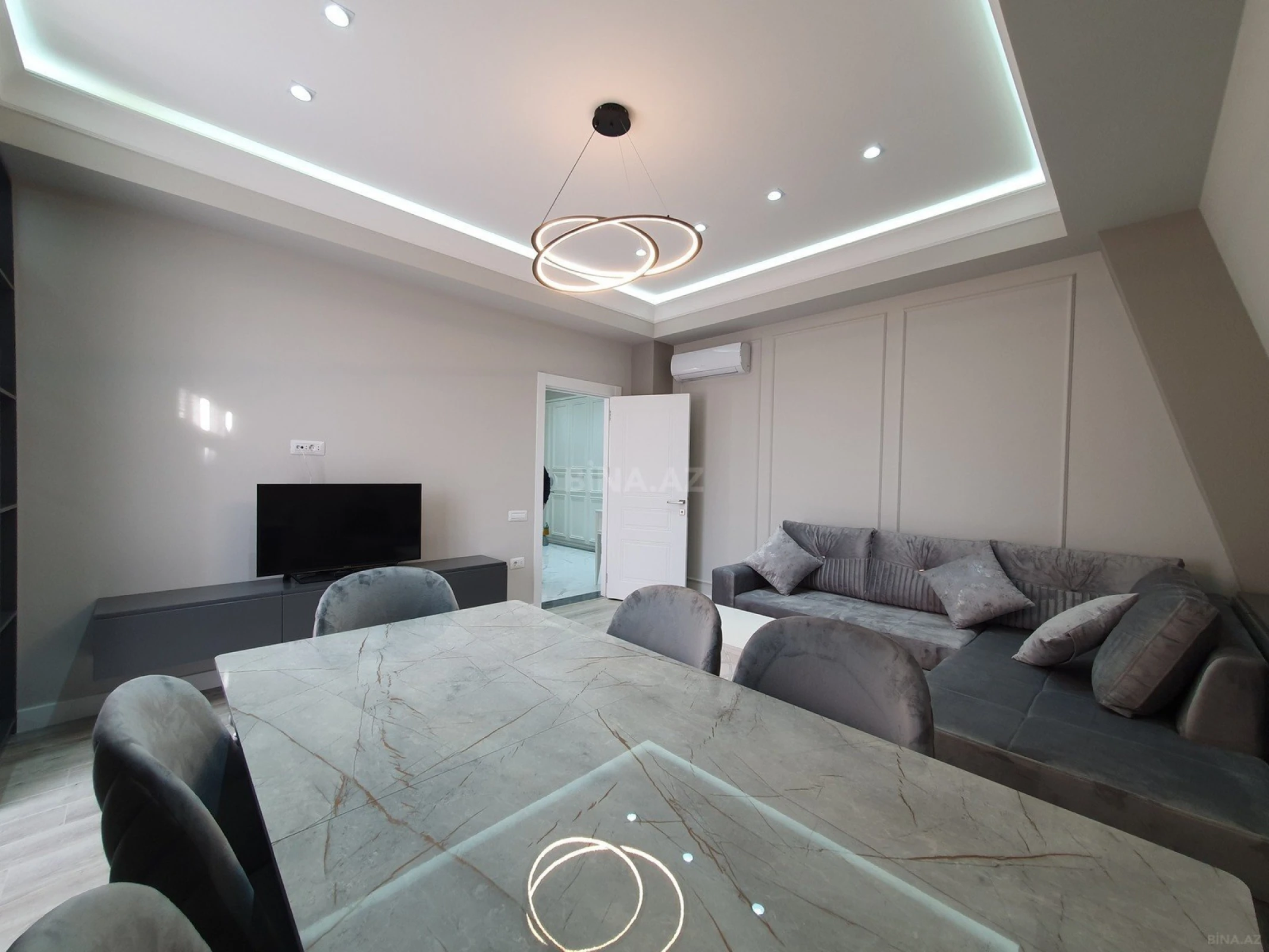 Kirayə verilir 3 otaqlı mənzil 124 m²