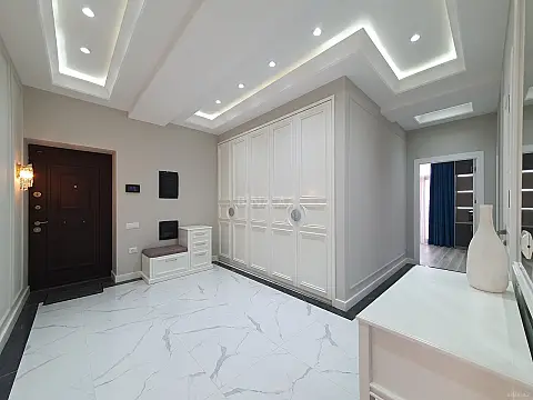 Kirayə verilir 3 otaqlı mənzil 124 m²