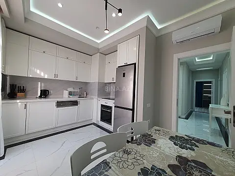 Kirayə verilir 3 otaqlı mənzil 124 m² — Bakı, Yeni Günəşli 3 otaq 124.00 m²