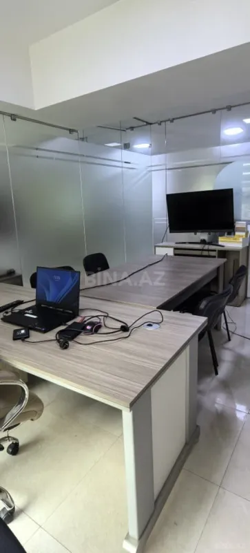 Kirayə verilir 1 otaqlı ofis 17 m²